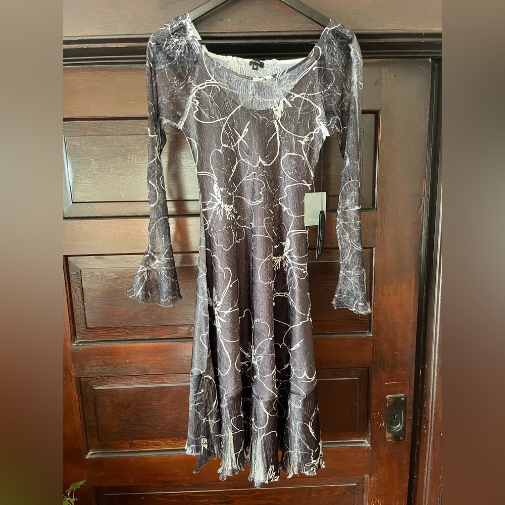 New With Tags Komarov Black Floral Crinkle Dress Medium $385 Retail